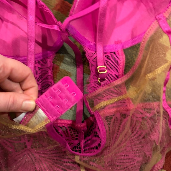 Women’s Fashionnova body suit - Picture 8 of 8